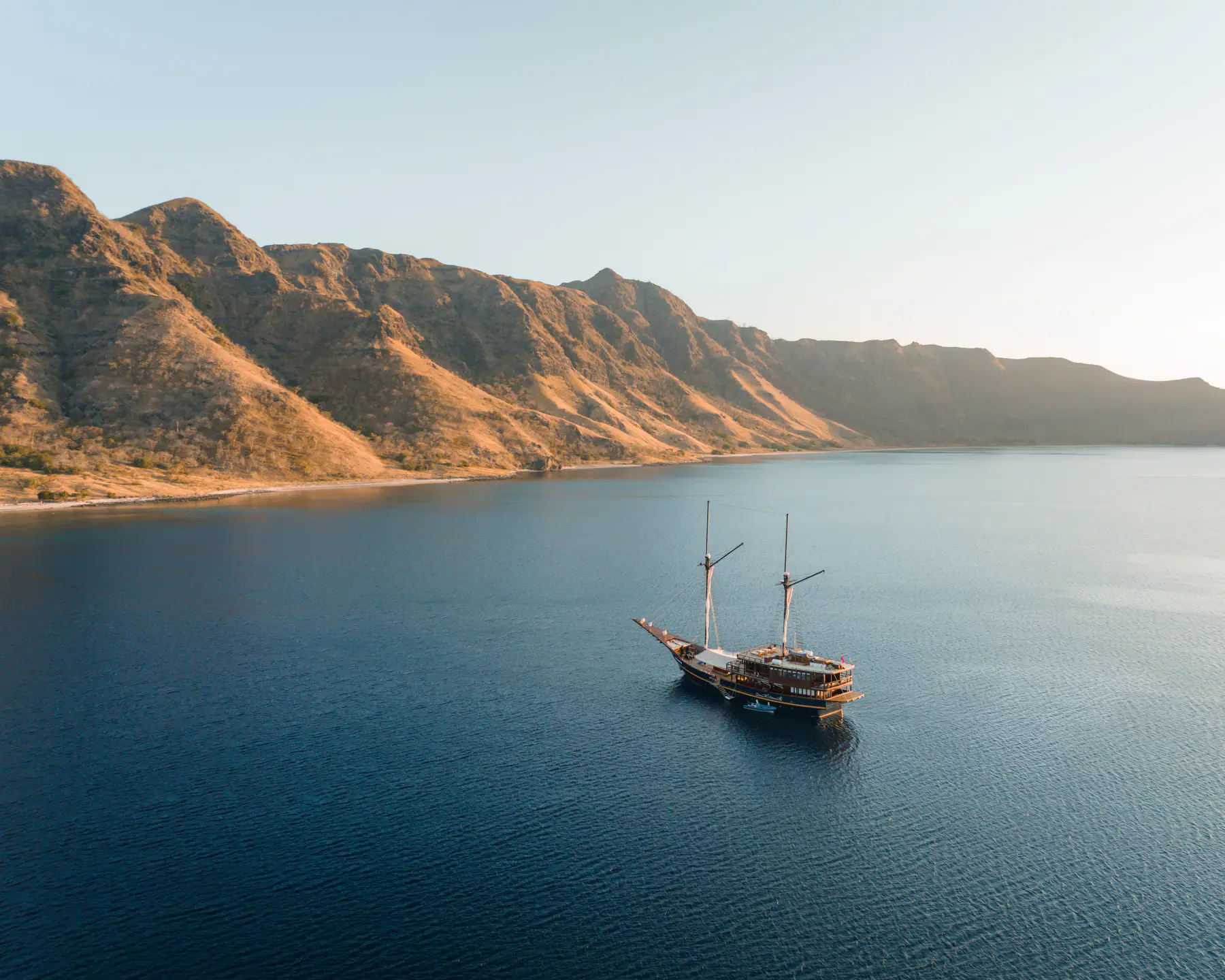 luxury yacht charter management